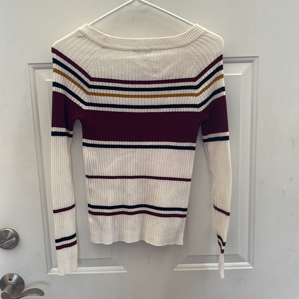 Sweater - Picture 3 of 3